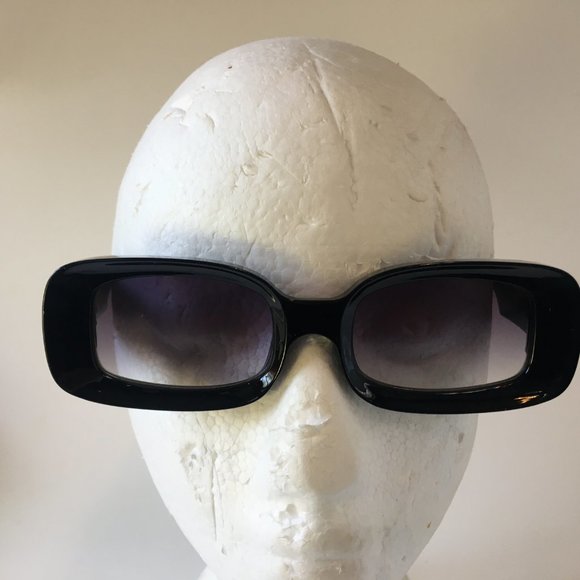 Betbe Women's Sunglasses Black Fashion Polarized Rectangle BE3169 Italy New - Picture 6 of 15